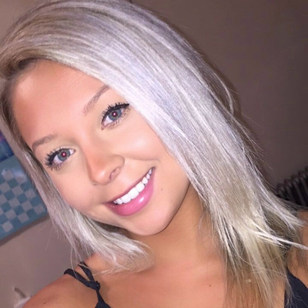 Meet your Posher, Emily